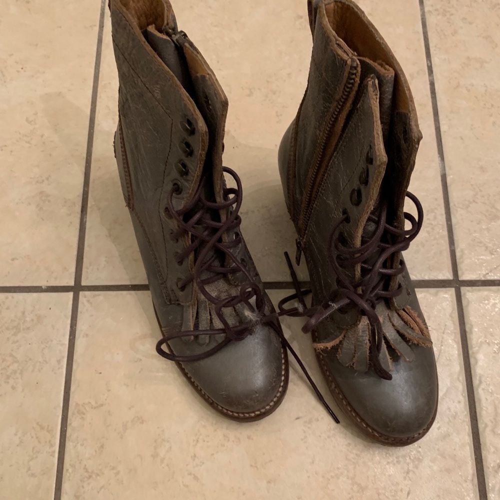 Ladies Boots